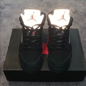 Jordan Retro 5 “Metallic”